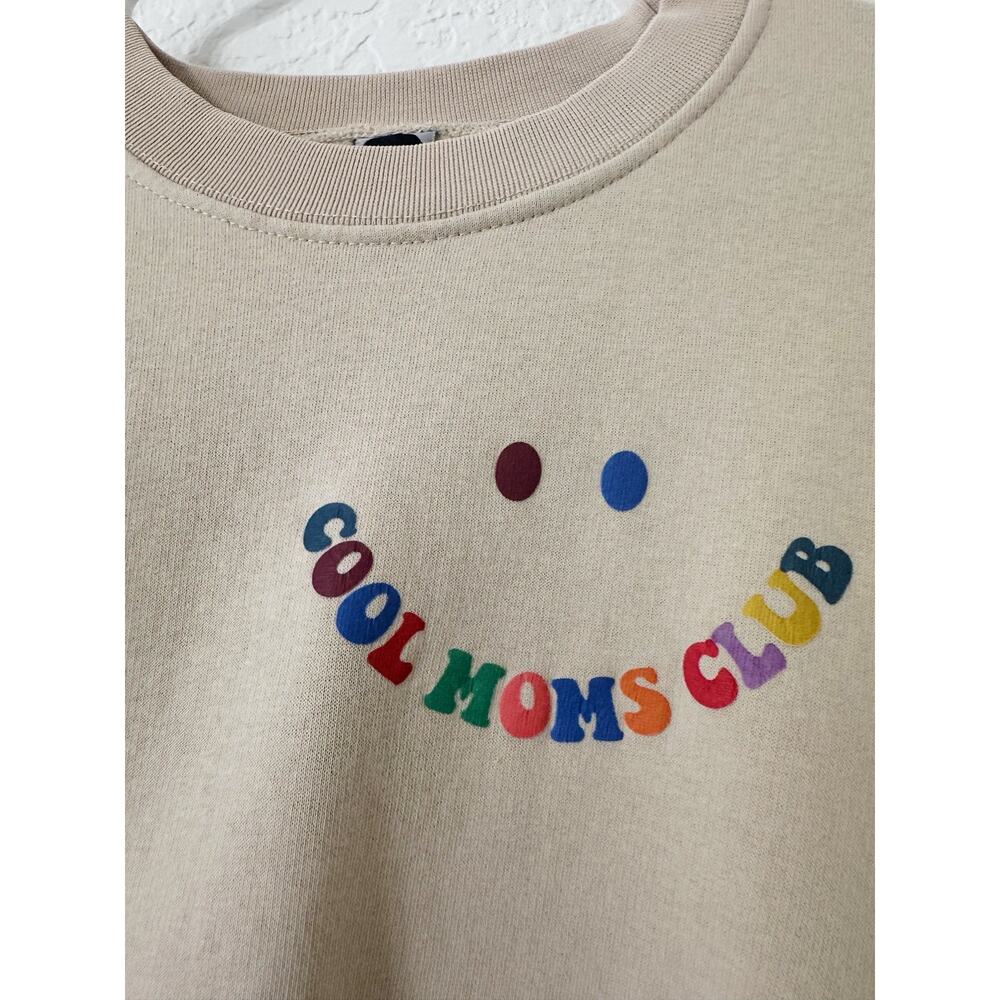 Cool Moms Club Graphic Fleece Sweatshirt Beige Crewneck Size Large - Picture 3 of 4